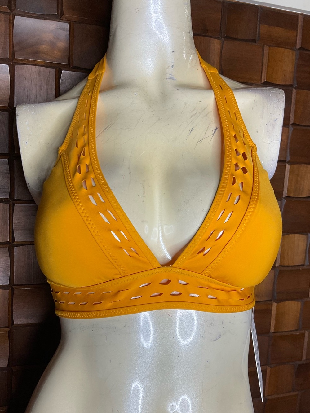 New! BECCA by Rebecca Virtue Perforated Triangle Halter Tie Neck Sunflower Yello